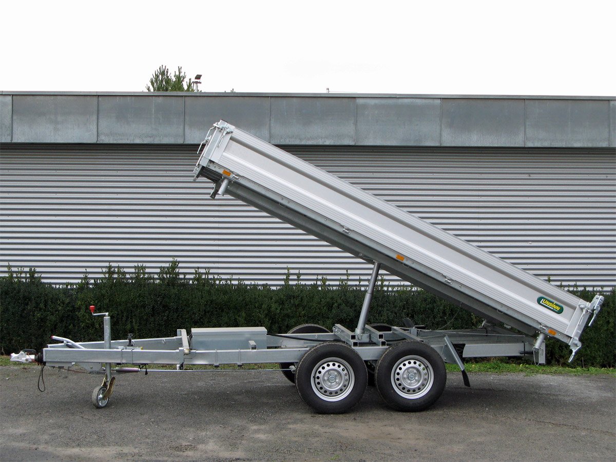 Unsinn 3-Seiten-Kipper UDK 3017-26-13 – Stahlboden E Pumpe, 10 Zurrpins Spinlock – Ladefläche 306 × 175 cm – 2600 kg – Tandemachser – Ansicht 1