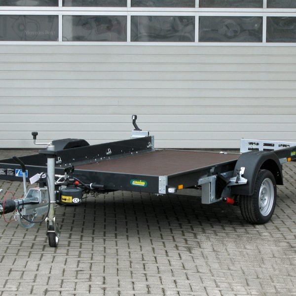 Unsinn Absenkanhänger UA 3118-18-13 – Absenkanhänger 100km/h – Ladefläche 315 × 180 cm – 1800 kg – Einachser – Ansicht 1