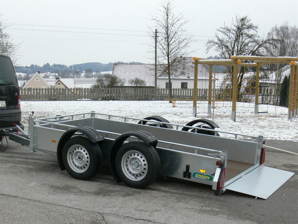 Unsinn Absenkanhänger UAG 3017-30-14 – Absenkanhänger – Ladefläche 300 × 175 cm – 3000 kg – Tandemachser – Ansicht 2