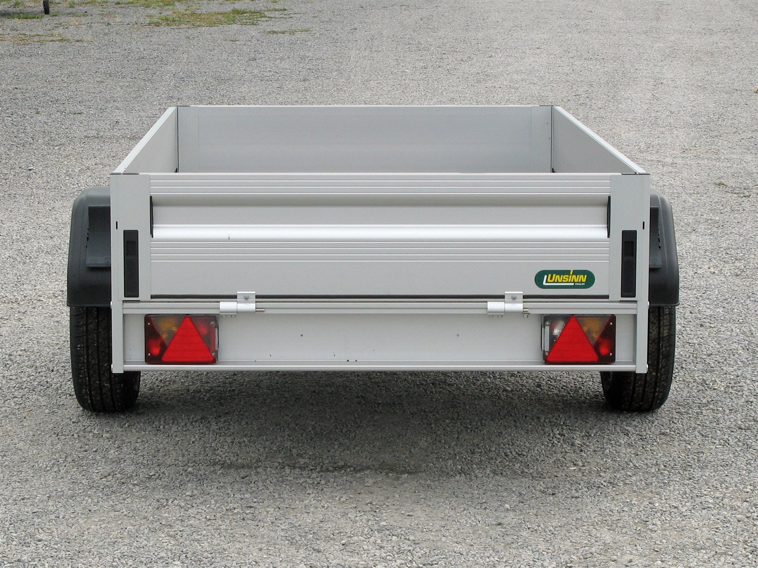 Unsinn Kastenanhänger UT 2514-13-14 – Frontklappe und 100 km/h – Ladefläche 250 × 140 cm – 1300 kg – Einachser – Ansicht 4