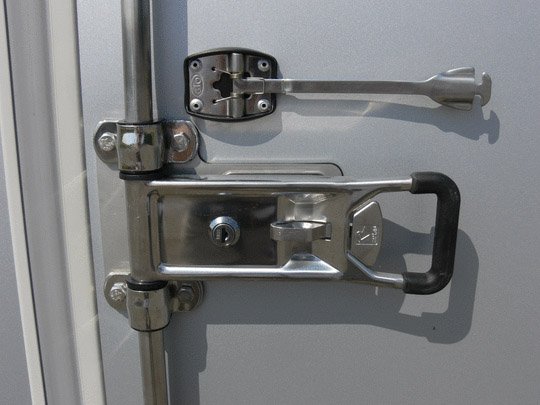 Unsinn Kofferanhänger UKH 4220-35-13 – Ladefläche 426 × 204 cm – 3500 kg – Tandemachser – Ansicht 4