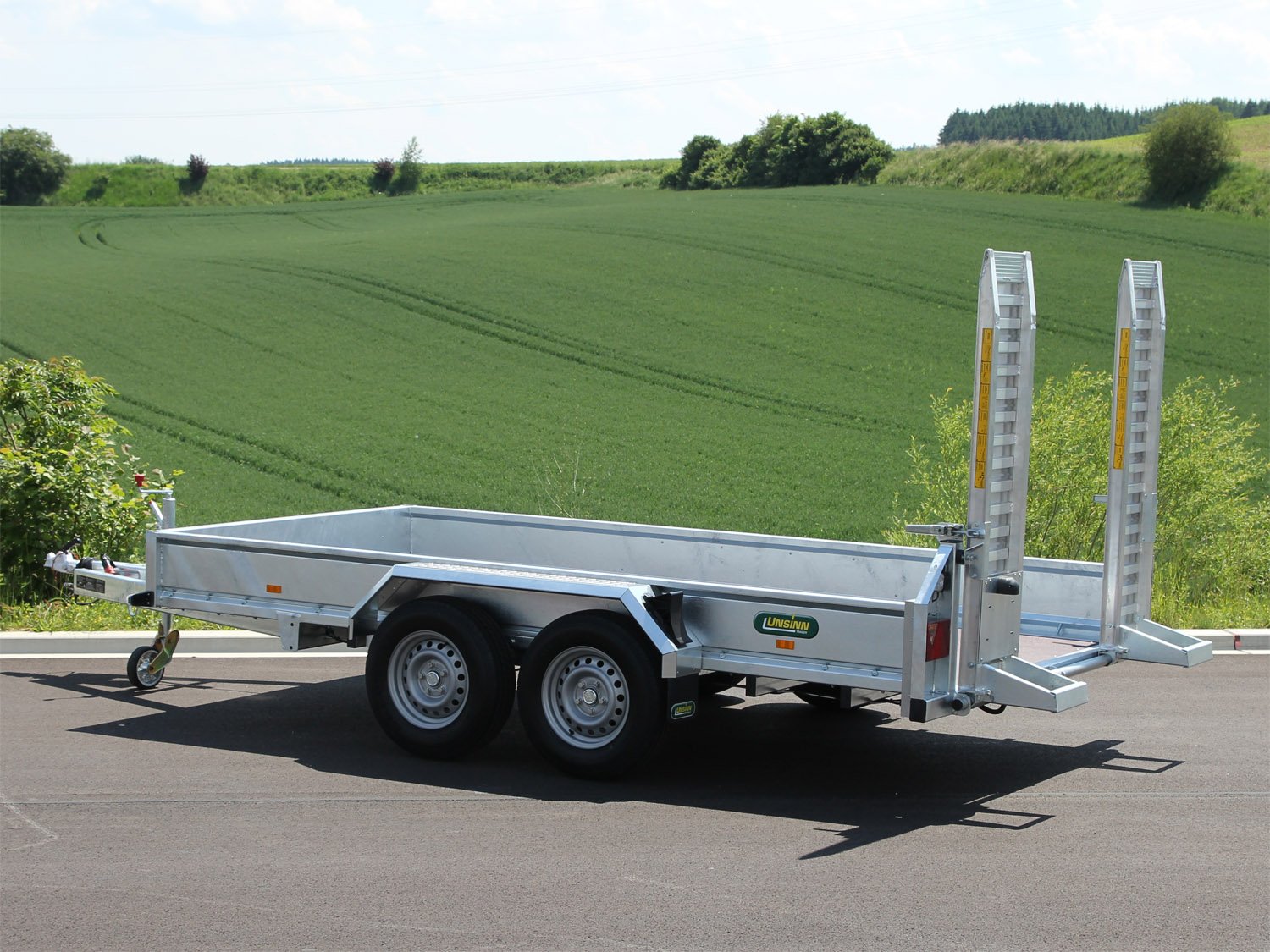 Unsinn Maschinentransporter UB 3618-30-14 – Ladefläche 360 × 180 cm – 3000 kg – Tandemachser – Ansicht 3
