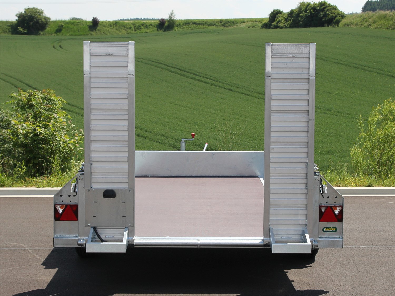 Unsinn Maschinentransporter UB 3618-30-14 – Ladefläche 360 × 180 cm – 3000 kg – Tandemachser – Ansicht 4