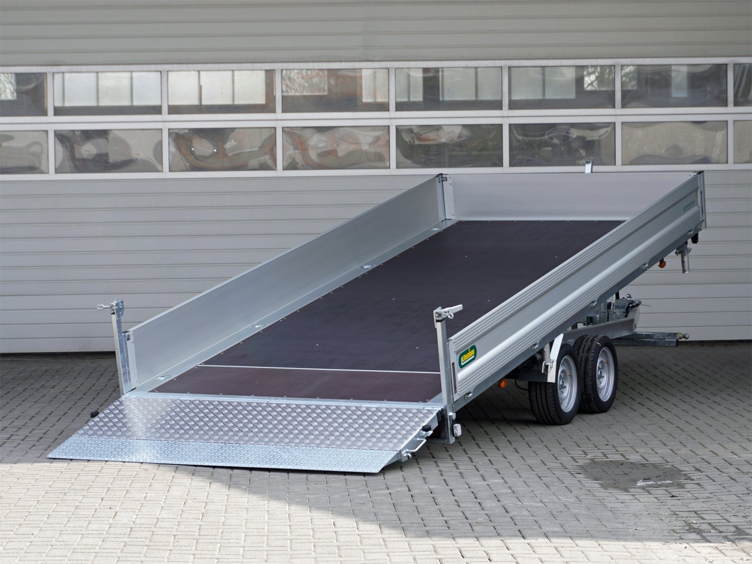 Unsinn Maschinentransporter UMZ 4820-35-13 – Kipper u Transporter m. E-Hydraulik – Ladefläche 486 × 204 cm – 3500 kg – Tandemachser – Ansicht 1