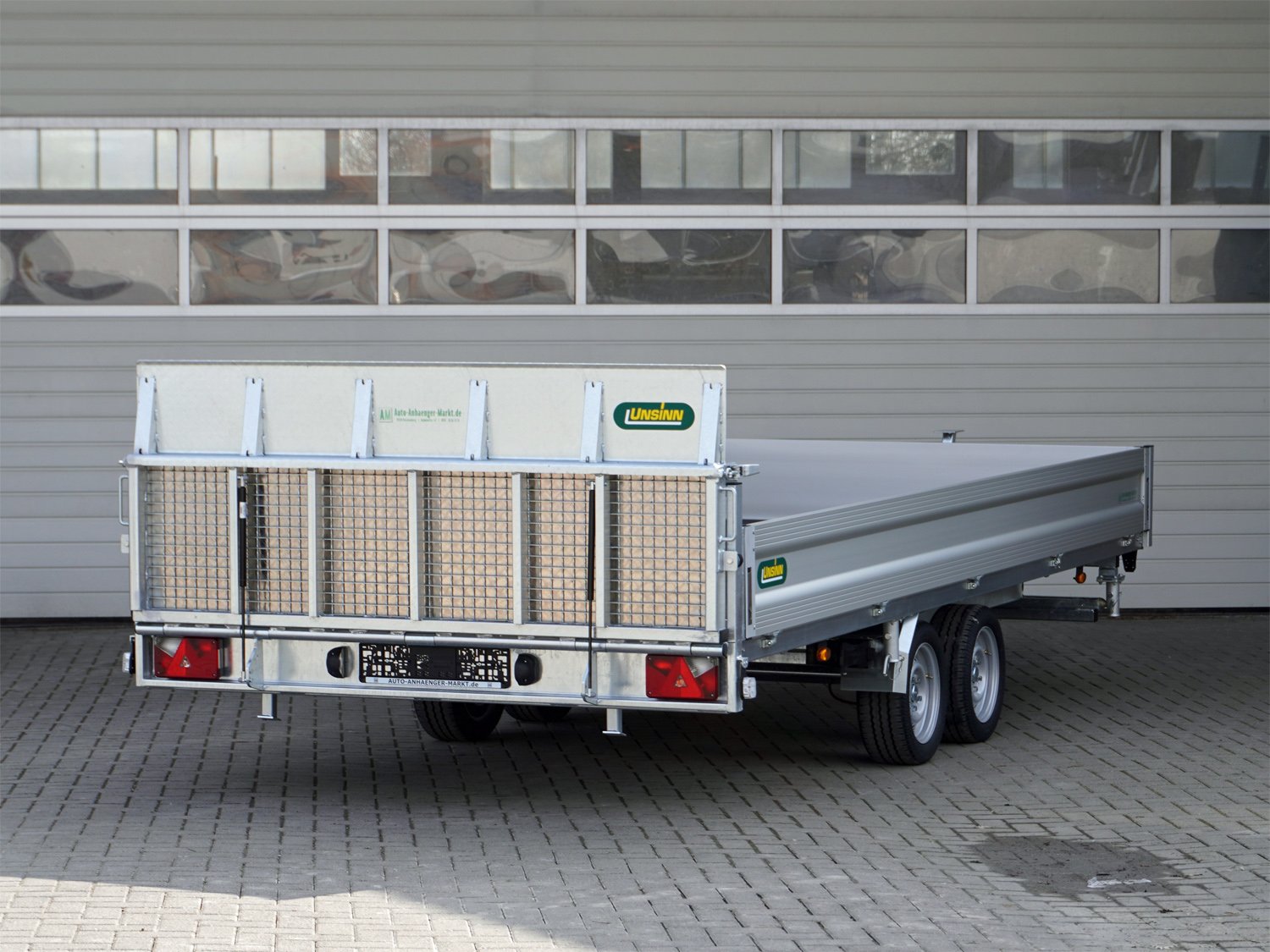 Unsinn Maschinentransporter UMZ 4820-35-13 – Kipper u Transporter m. E-Hydraulik – Ladefläche 486 × 204 cm – 3500 kg – Tandemachser – Ansicht 5
