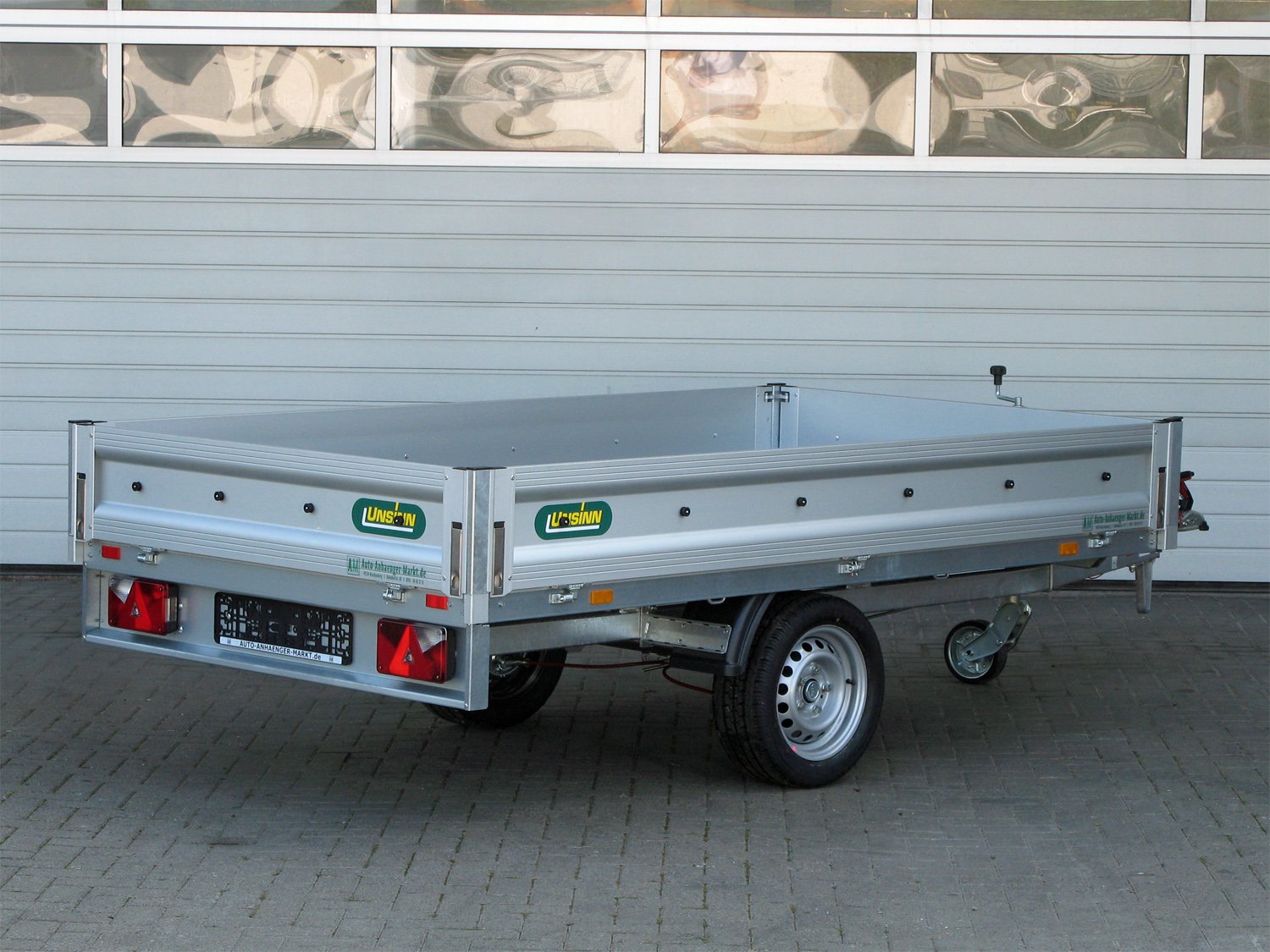 Unsinn Pritschenhochlader UH 2315-13-13 – Ladefläche 230 × 150 cm – 1350 kg – Einachser – Ansicht 2