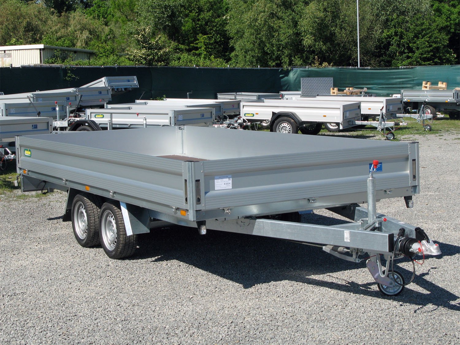 Unsinn Pritschenhochlader UH 4220-35-13 – Ladefläche 426 × 204 cm – 3500 kg – Tandemachser – Ansicht 1