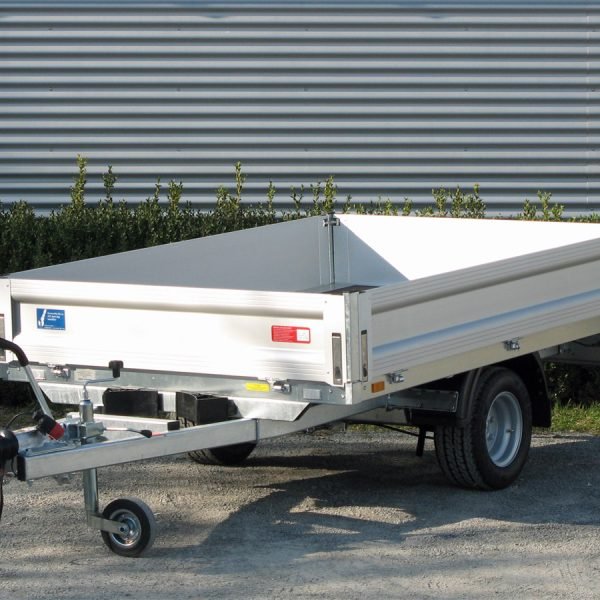 Unsinn Pritschenhochlader WEB 20 H 2315-13-10 – Alubordwände – Ladefläche 230 × 150 cm – 1300 kg – Einachser – Ansicht 1