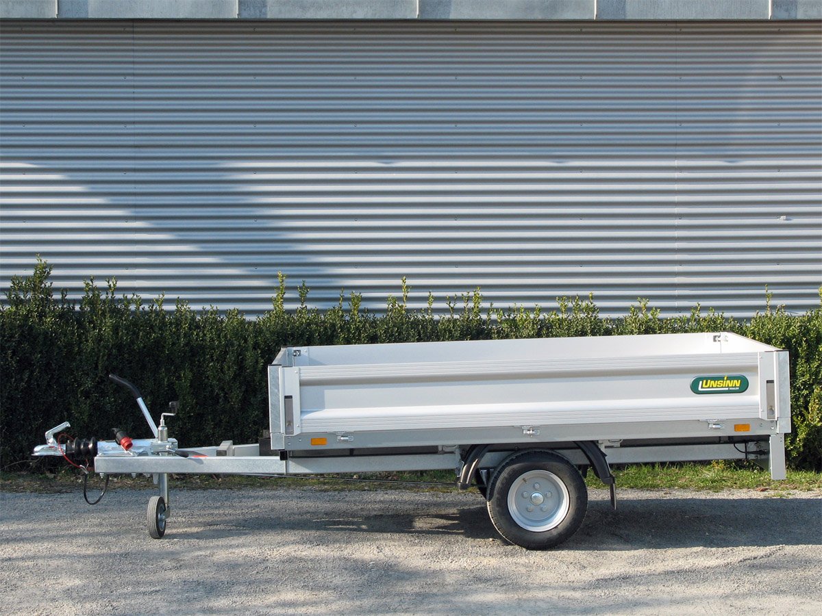 Unsinn Pritschenhochlader WEB 20 H 2315-13-10 – Alubordwände – Ladefläche 230 × 150 cm – 1300 kg – Einachser – Ansicht 3
