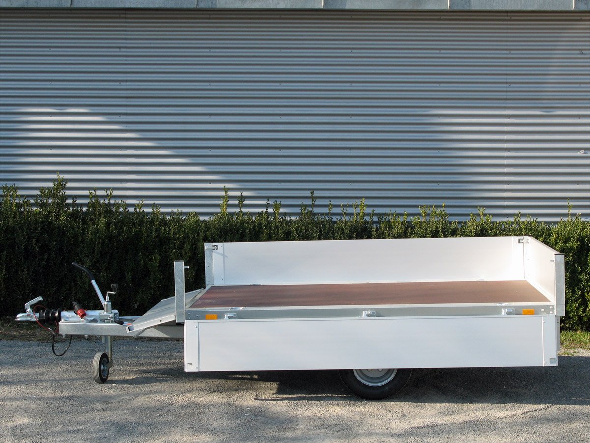 Unsinn Pritschenhochlader WEB 20 H 2315-13-10 – Alubordwände – Ladefläche 230 × 150 cm – 1300 kg – Einachser – Ansicht 4
