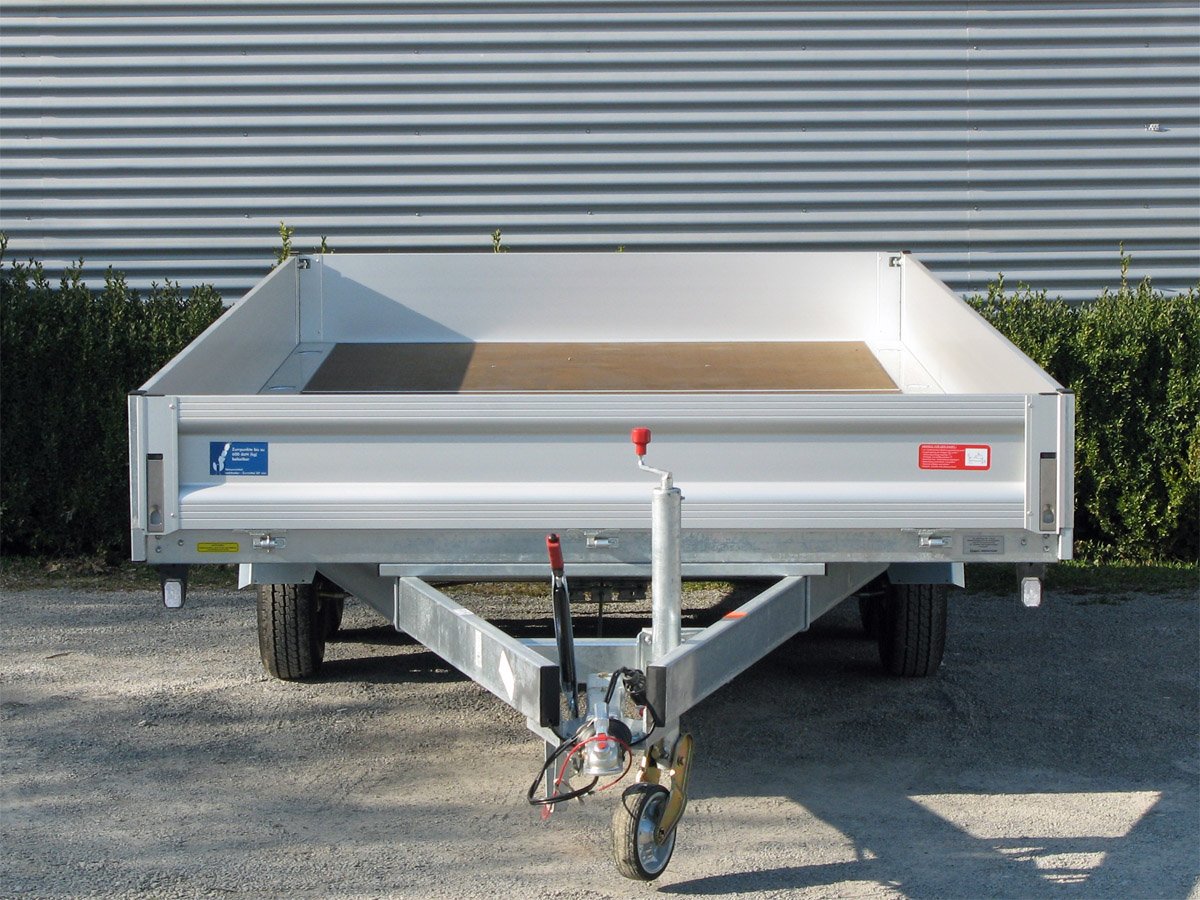 Unsinn Pritschenhochlader WEB 28 H 4220-26-13 – Ladefläche 426 × 204 cm – 2600 kg – Tandemachser – Ansicht 2
