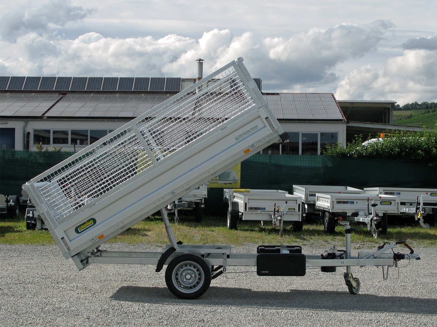 Unsinn Rückwärtskipper UHK 2715-15-13 – Pumpless. Gitteraufsatz Spinnlock – Ladefläche 276 × 150 cm – 1500 kg – Einachser – Ansicht 3