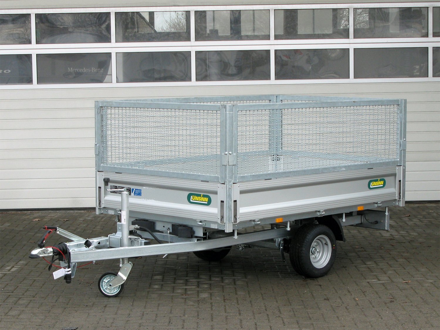 Unsinn Rückwärtskipper WEB 30 HK 2315-13-10 – Pumpless, Spinnlock, Gitteraufsatz – Ladefläche 230 × 150 cm – 1300 kg – Einachser – Ansicht 3