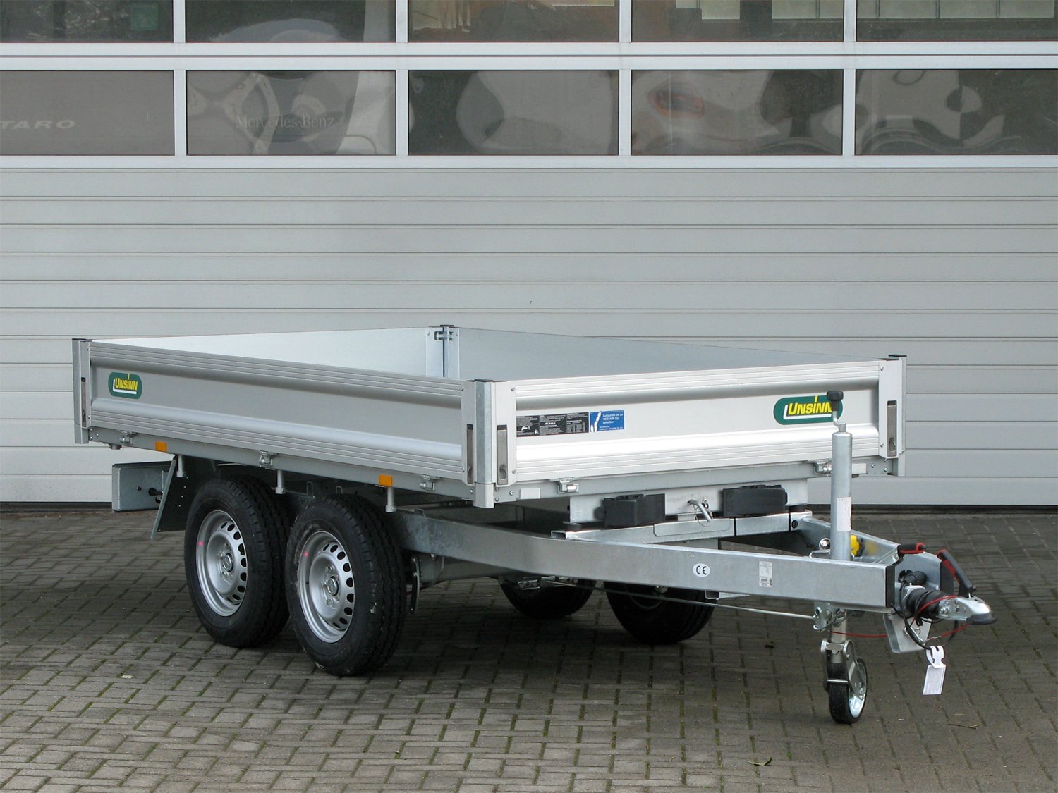 Unsinn Rückwärtskipper WEB 32 HK 2715-26-13 – Stahlboden E-Pumpe Spinnlock – Ladefläche 276 × 150 cm – 2600 kg – Tandemachser – Ansicht 4
