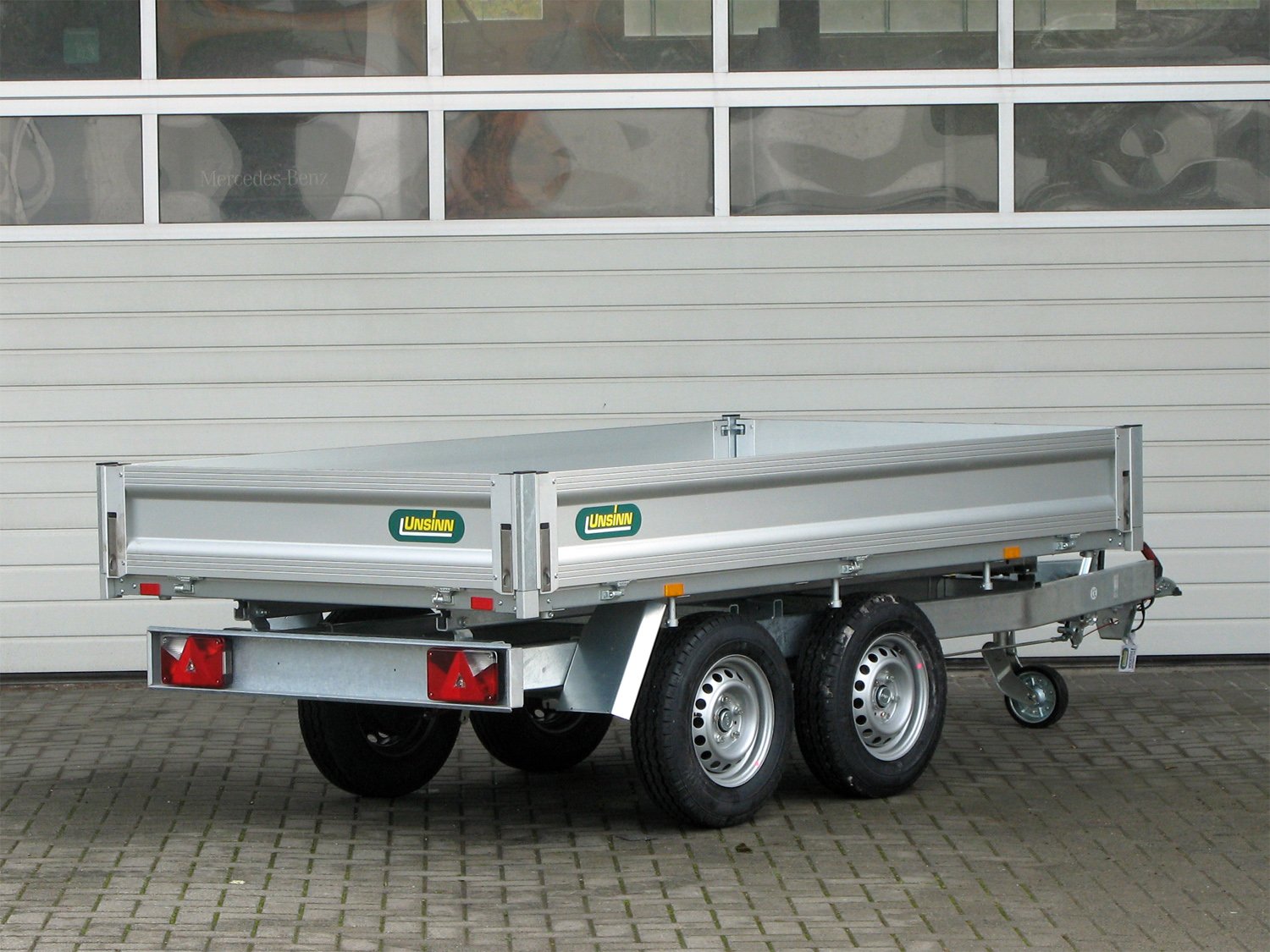 Unsinn Rückwärtskipper WEB 32 HK 2715-26-13 – Stahlboden E-Pumpe Spinnlock – Ladefläche 276 × 150 cm – 2600 kg – Tandemachser – Ansicht 5