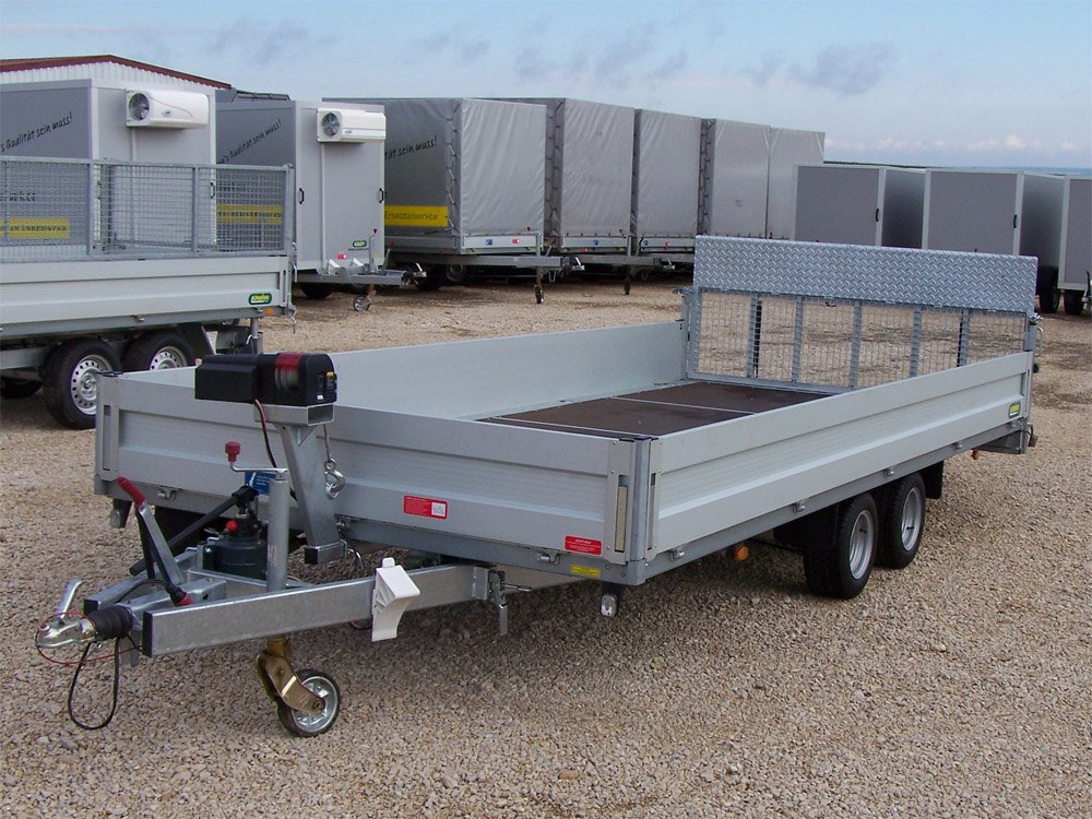 Unsinn Universaltransporter UM 4220-30-10 – mit 10 Zoll Alufelgen – Ladefläche 426 × 204 cm – 3000 kg – Tandemachser – Ansicht 5