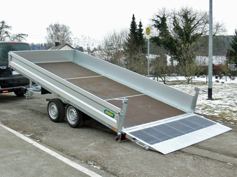 Unsinn Universaltransporter UM 6024-35-13 – Sonderlänge 6060 mm x 2.440 mm br. – Ladefläche 606 × 244 cm – 3500 kg – Tandemachser – Ansicht 1